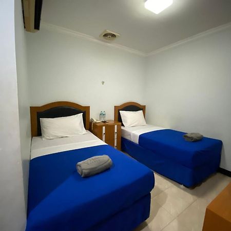 Karsa Utama Hotel Jakarta Extérieur photo